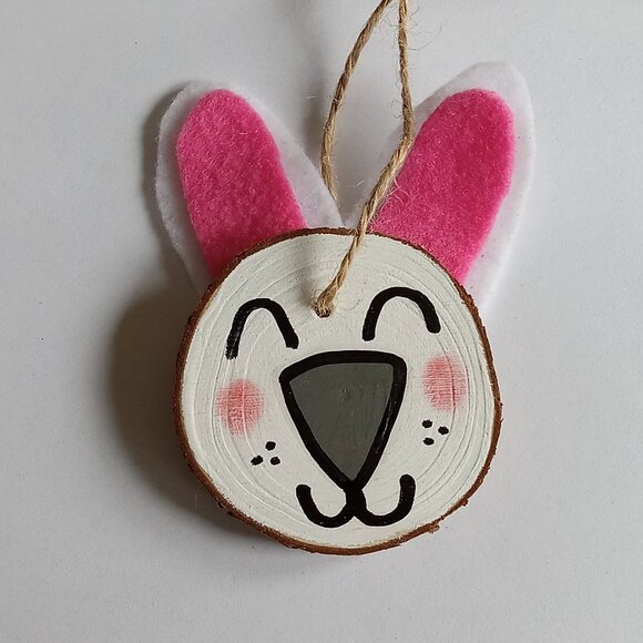 🎯 10 for $10 / Hand Painted Bunny Rabbit on Wood Disc Ornament - Picture 6 of 7